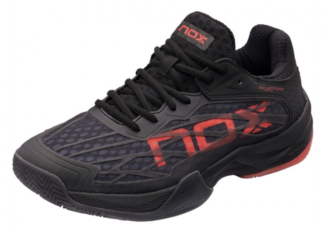 Nox AT10 Luxury Padel Schoenen (Zwart/Rood)